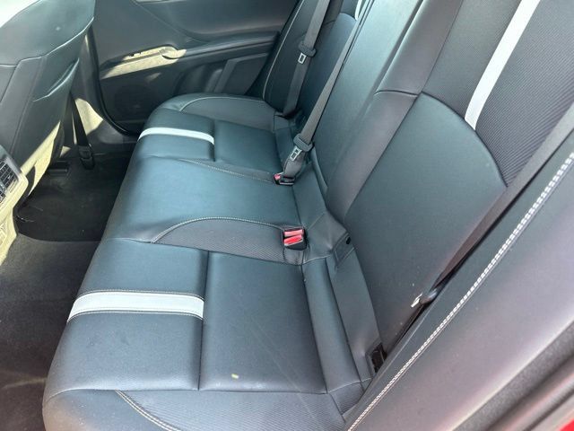 Used 2025 Toyota Camry SE FWD image 9