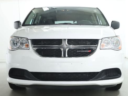 Used 2016 Dodge Grand Caravan SE w/ Quick Order Package 29E SE FWD image 5