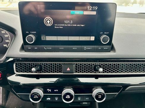 Used 2022 Honda Civic Sport image 12