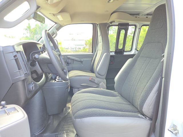 New 2026 GMC Savana 3500 Extended w/ Driver Convenience Package RWD image 10