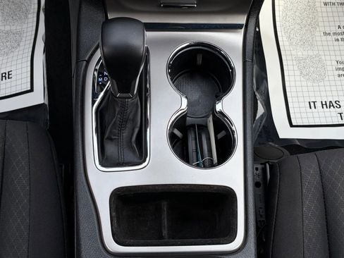 Used 2019 Jeep Grand Cherokee Laredo image 25