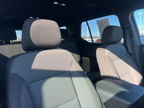 Used 2023 Chevrolet Traverse LT image 54