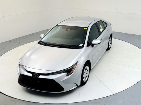 New 2026 Toyota Corolla LE image 10