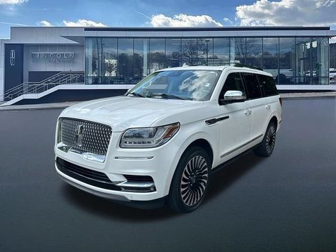 Used 2021 Lincoln Navigator Black Label w/ Cargo Convenience Package AWD/4WD image 3