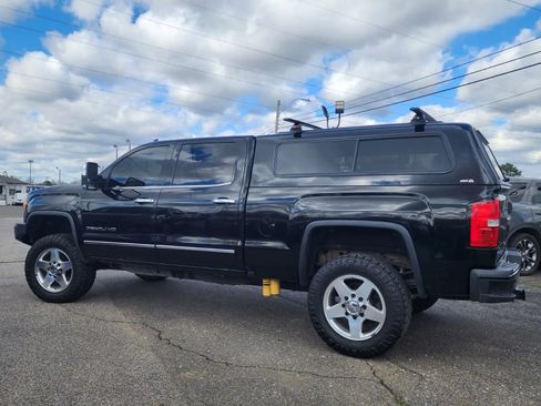 Used 2016 GMC Sierra 3500 Denali w/ Duramax Plus Package image 11
