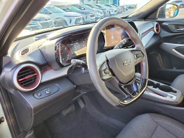Certified 2024 Chevrolet Trax RS w/ Driver Confidence Package FWD image 19