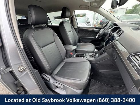 Used 2022 Volkswagen Tiguan SE AWD/4WD image 21