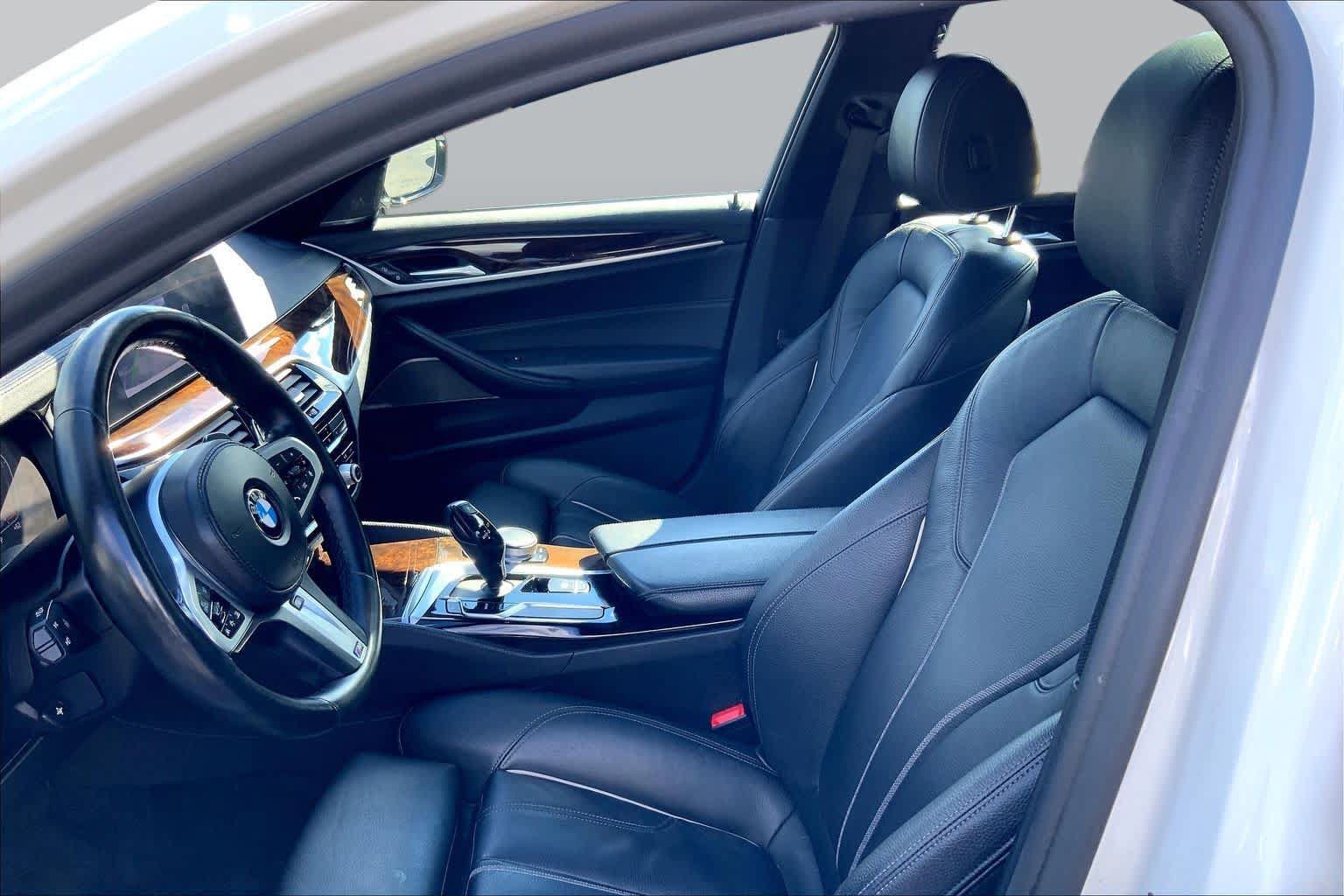 Used 2020 BMW 540i xDrive w/ Executive Package AWD/4WD image 9