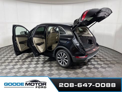 Used 2019 Lincoln MKC Reserve w/ MKC Technology Package image 12