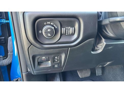 Used 2025 RAM 1500 Big Horn AWD/4WD image 21