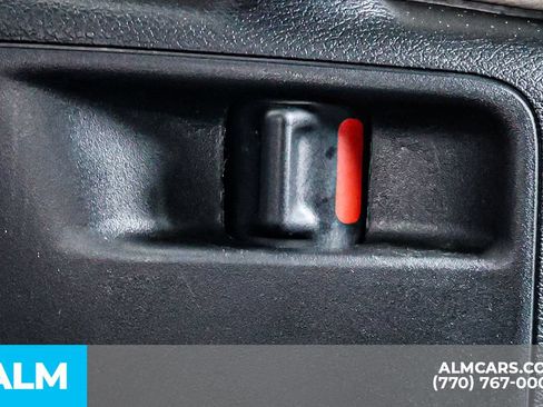 Used 2023 Chrysler Pacifica Touring-L FWD image 56