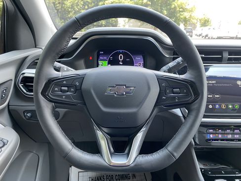 Used 2023 Chevrolet Bolt EUV Premier FWD image 18