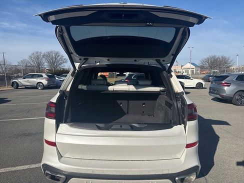Certified 2023 BMW X5 xDrive40i w/ M Sport Package image 7