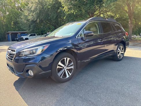 Used 2018 Subaru Outback 2.5i Limited AWD/4WD image 26