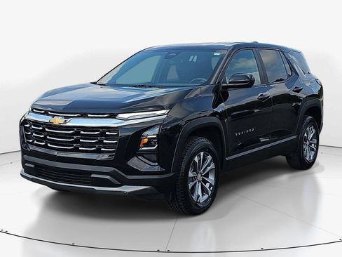 Used 2025 Chevrolet Equinox LT FWD image 11