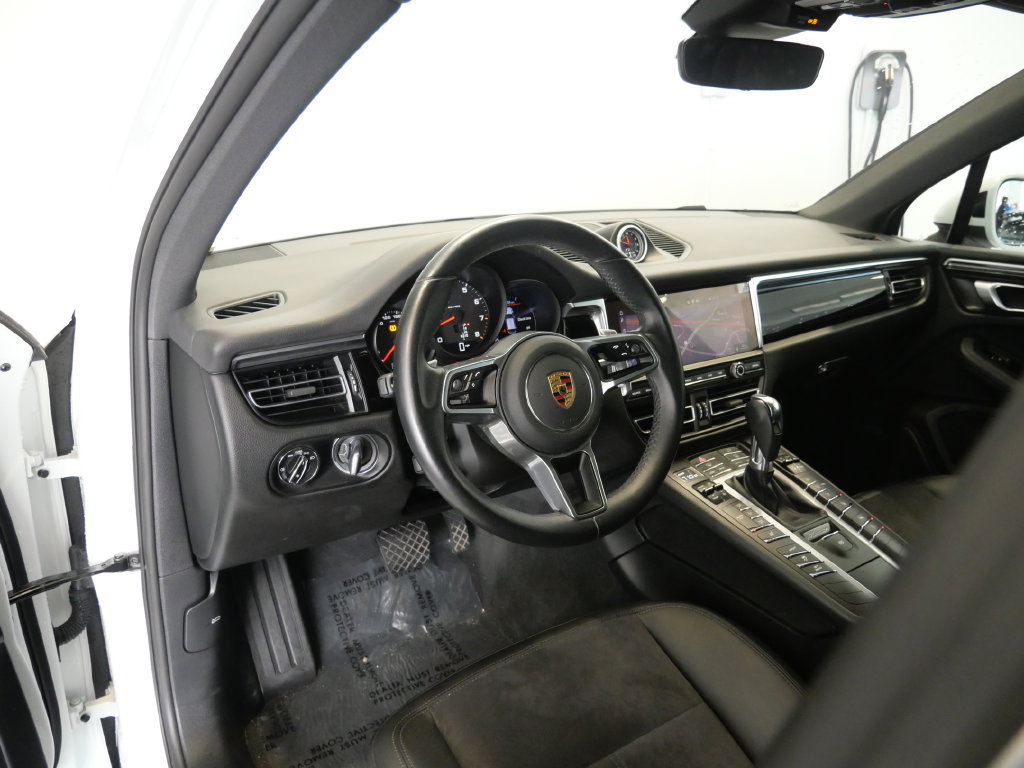 Used 2021 Porsche Macan AWD/4WD image 13