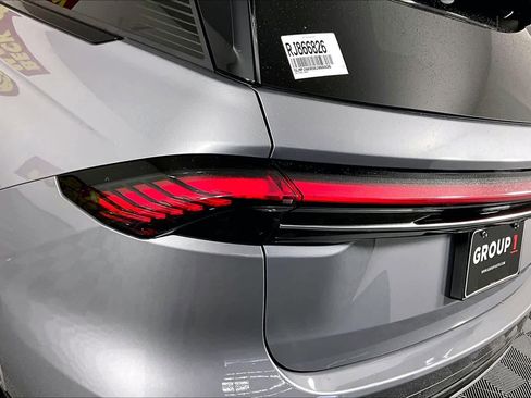 Used 2024 Lincoln Nautilus Reserve w/ Equipment Group 203A image 26