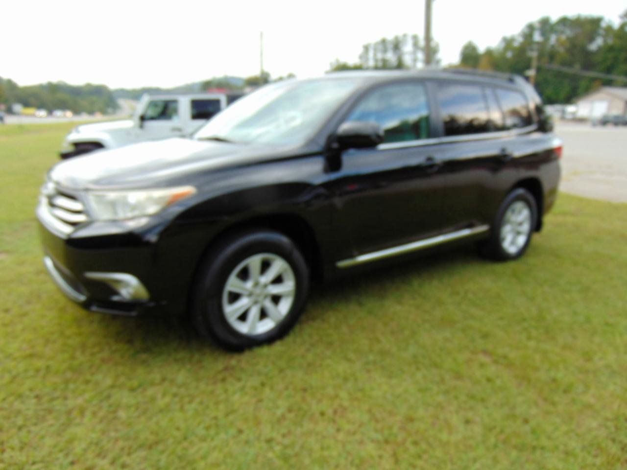 Used 2012 Toyota Highlander SE w/ Tow Pkg AWD/4WD image 23