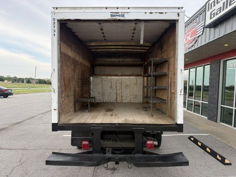 Used 2017 Ford F550 4x4 Crew Cab Super Duty image 6
