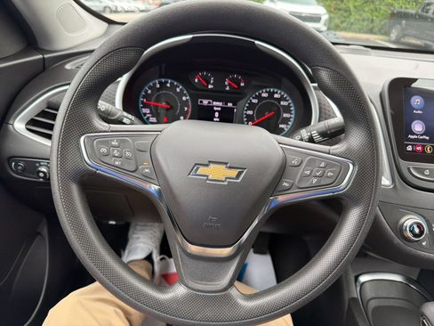 Used 2024 Chevrolet Malibu LT FWD image 13