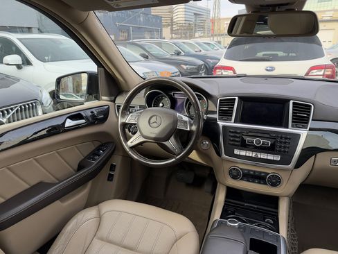 Used 2015 Mercedes-Benz GL 450 4MATIC image 19