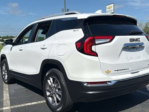 Used 2023 GMC Terrain SLT AWD/4WD image 5
