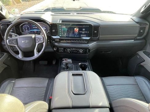 Used 2022 Chevrolet Silverado 1500 ZR2 w/ Technology Package image 29