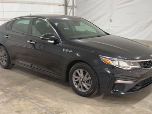 Used 2020 Kia Optima LX image 2