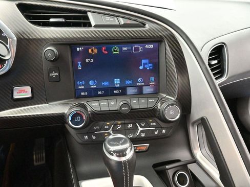 Used 2016 Chevrolet Corvette Z06 w/ 3LZ Preferred Equipment Group RWD image 24