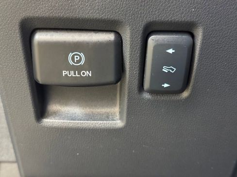 Used 2024 Ford Expedition Max Limited image 33