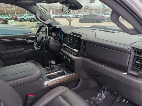 Used 2023 Chevrolet Silverado 1500 LT Trail Boss w/ LT Trail Boss Premium Package image 23