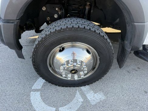 Used 2018 Ford F550 4x4 Regular Cab Super Duty image 14