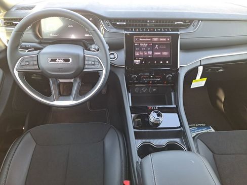 New 2025 Jeep Grand Cherokee 4WD image 20