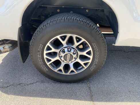 Used 2015 Ford F250 Platinum AWD/4WD image 6