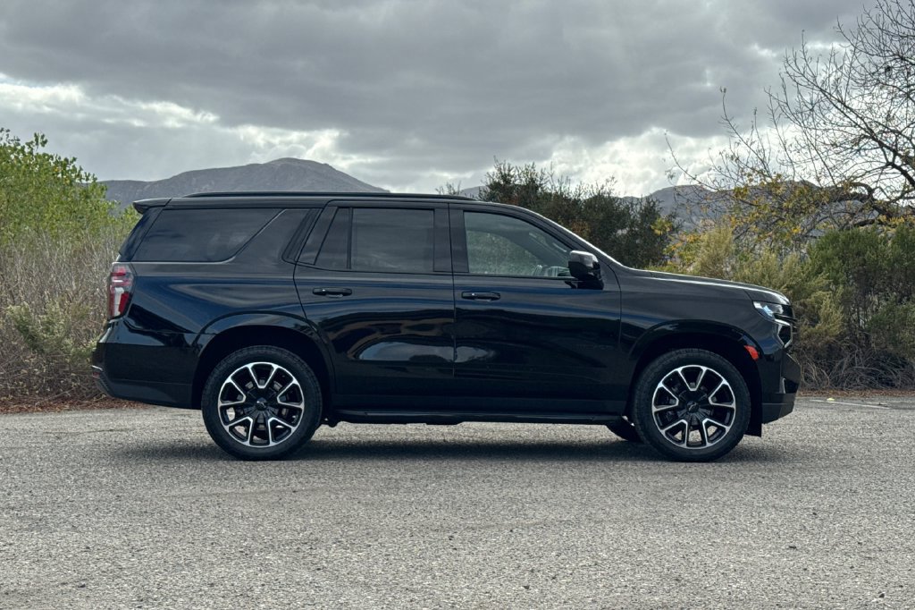 Used 2023 Chevrolet Tahoe RST AWD/4WD image 3