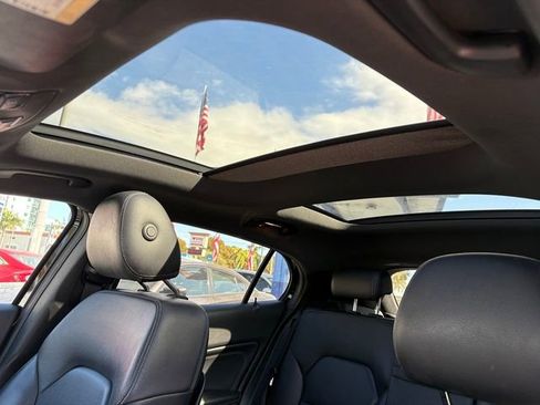 Used 2016 Mercedes-Benz GLA 250 w/ Premium Package image 16