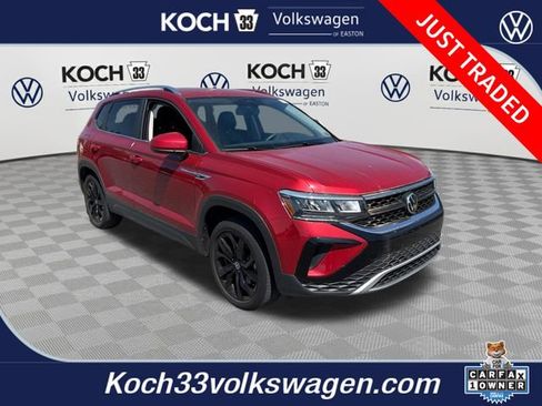 Used 2022 Volkswagen Taos SE AWD/4WD image 1