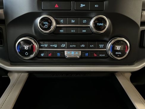 Used 2022 Ford Expedition Max XLT image 21