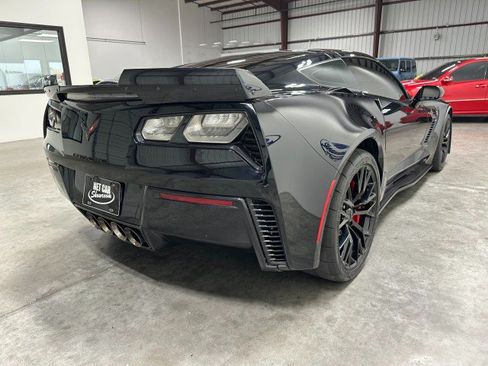 Used 2016 Chevrolet Corvette Z06 w/ 3LZ Preferred Equipment Group RWD image 17