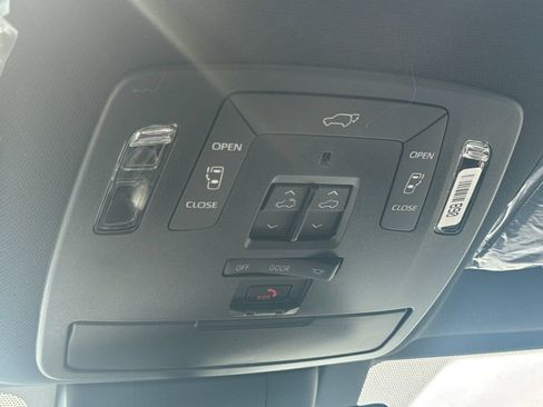 New 2026 Toyota Sienna Platinum AWD/4WD image 42