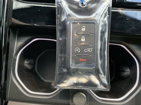 Used 2023 Jeep Grand Cherokee Overland w/ Advanced Protech Group III image 42