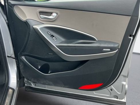 Used 2016 Hyundai Santa Fe Limited w/ Option Group 04 FWD image 23