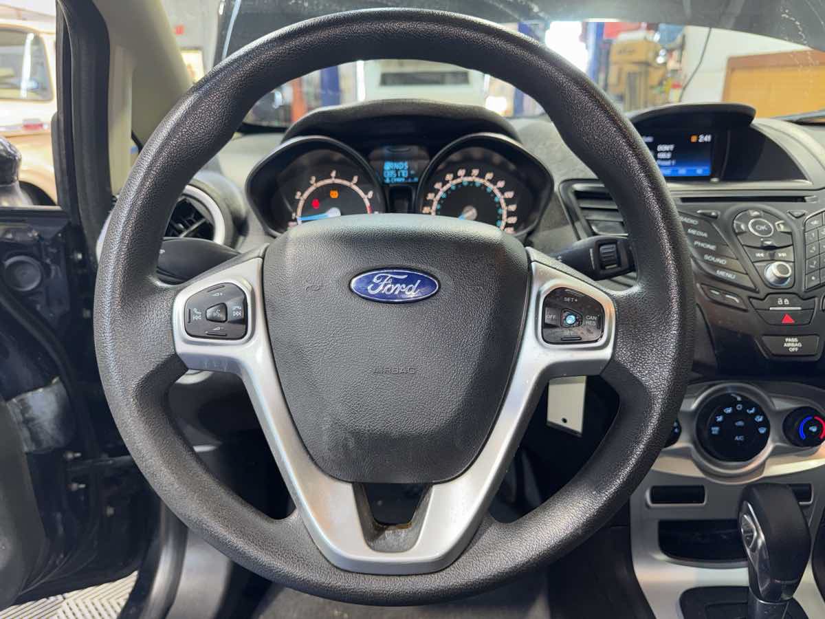 Used 2019 Ford Fiesta SE FWD image 18