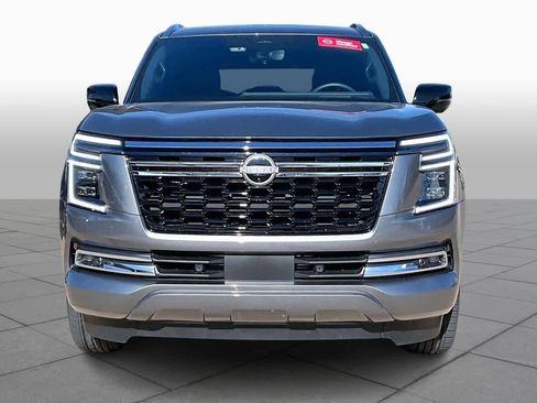 Used 2025 Nissan Armada Platinum Reserve image 3