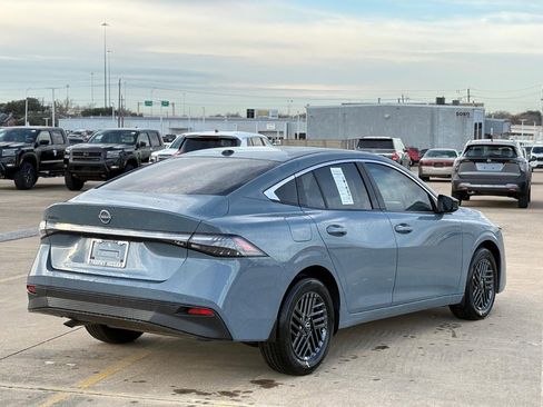 New 2026 Nissan Sentra SV image 2