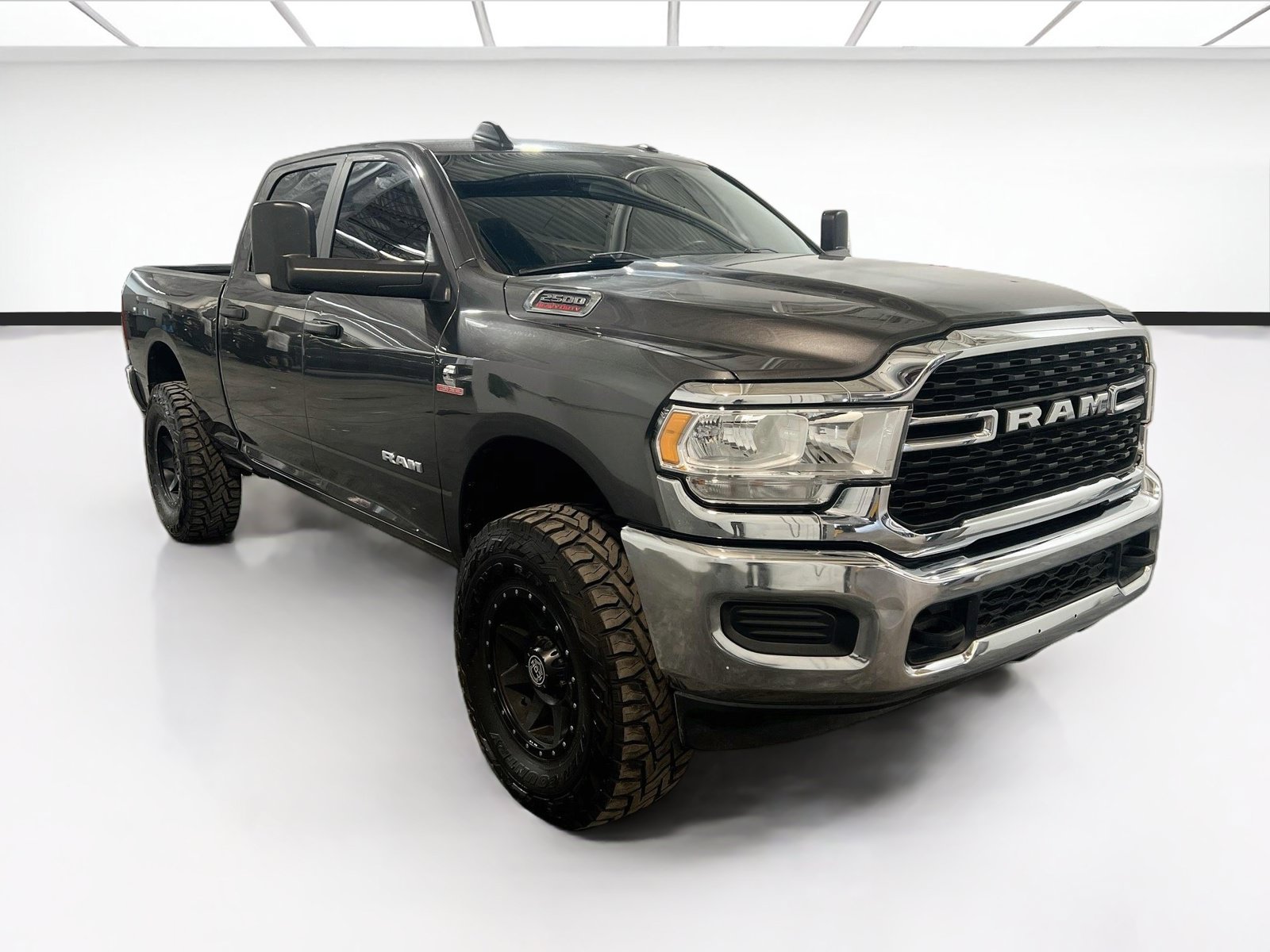 Used 2022 RAM 2500 Big Horn w/ Cold Weather Group AWD/4WD image 3