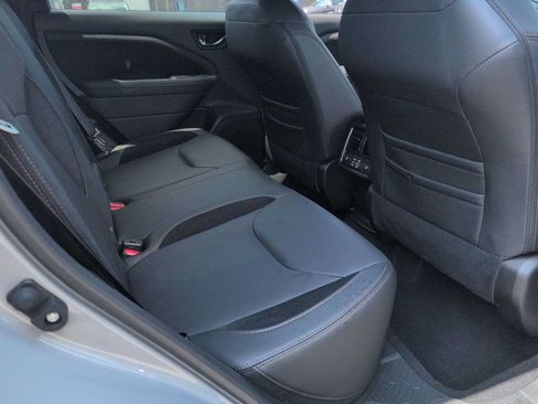 Used 2025 Subaru Forester Touring AWD/4WD image 20