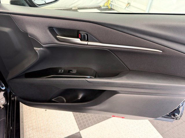 Used 2025 Toyota Camry LE FWD image 20