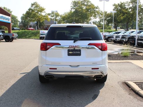 Certified 2018 GMC Acadia Denali w/ Technology Package AWD/4WD image 34