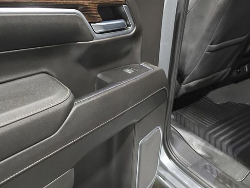 Used 2023 GMC Sierra 1500 Elevation image 18